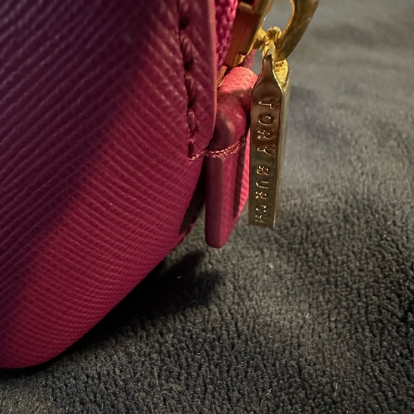 NWOT Tory Burch authentic small cosmetic bag color maroon - Picture 9 of 12